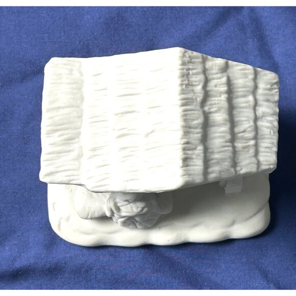 White Ceramic Nativity Scene Figurine Home Decor Christmas Religious Collectable - Picture 7 of 10